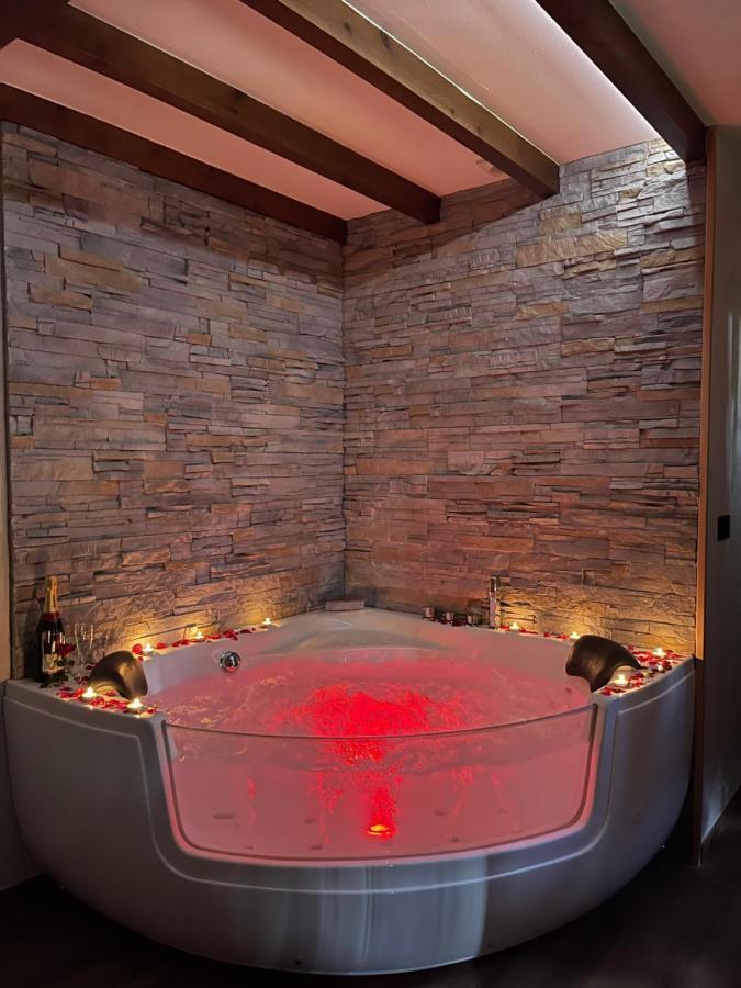 La Era De Lario Habitacion Con Jacuzzi Exterior foto